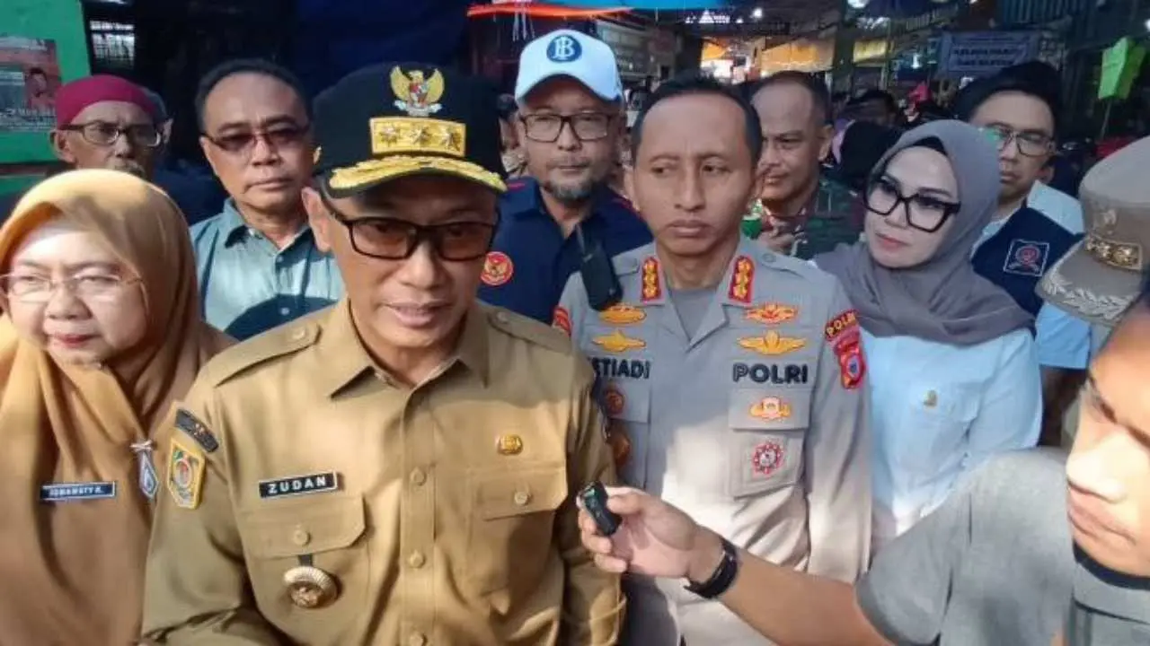 Pj Gubernur Prof Zudan Kunjungi 2 Pasar Tradisional, Pastikan Harga Bahan Pokok Stabil jelang Iduladha