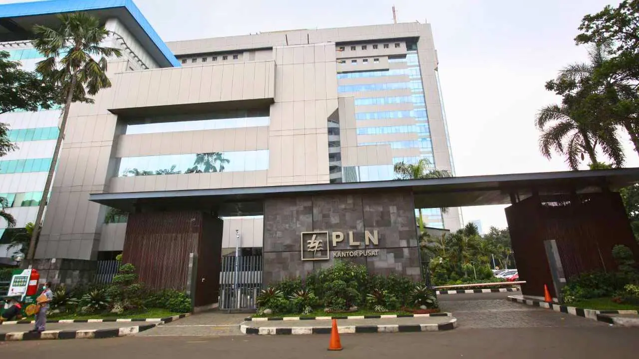 PLN Masuk Jajaran 10 Besar Perusahaan Terbaik Asia Tenggara Versi Fortune 2 PLN Masuk Jajaran 10 Besar Perusahaan Terbaik Asia Tenggara Versi Fortune