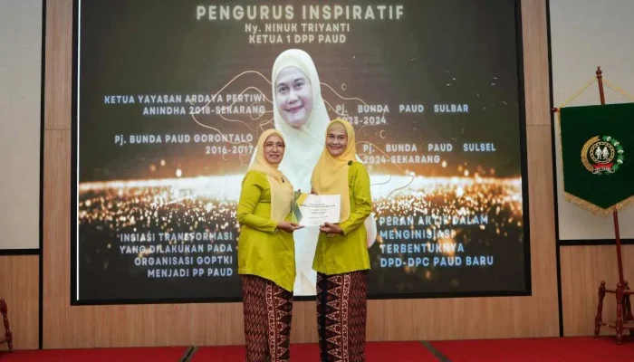 Puncak Perayaan HUT PP-PAUD Ke-67, Ninuk Triyanti Zudan Terima Penghargaan dari DPP PP-PAUD