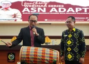 Launching Webinar Series ASN Adaptif BPSDM, Pj Gubernur Prof Zudan Harap ASN Terbuka Menerima Perubahan