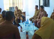 Pastikan Harga Stabil, Pj Bupati Setiawan Pimpin Rapat Intern di Dinas Perdagangan Takalar