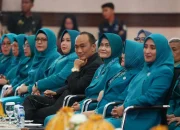 Kukuhkan Pj Ketua TP PKK Ninuk Triyanti, Pj Gub Prof Zudan Ajak Wujudkan Masyarakat yang Bahagia & Sejahtera