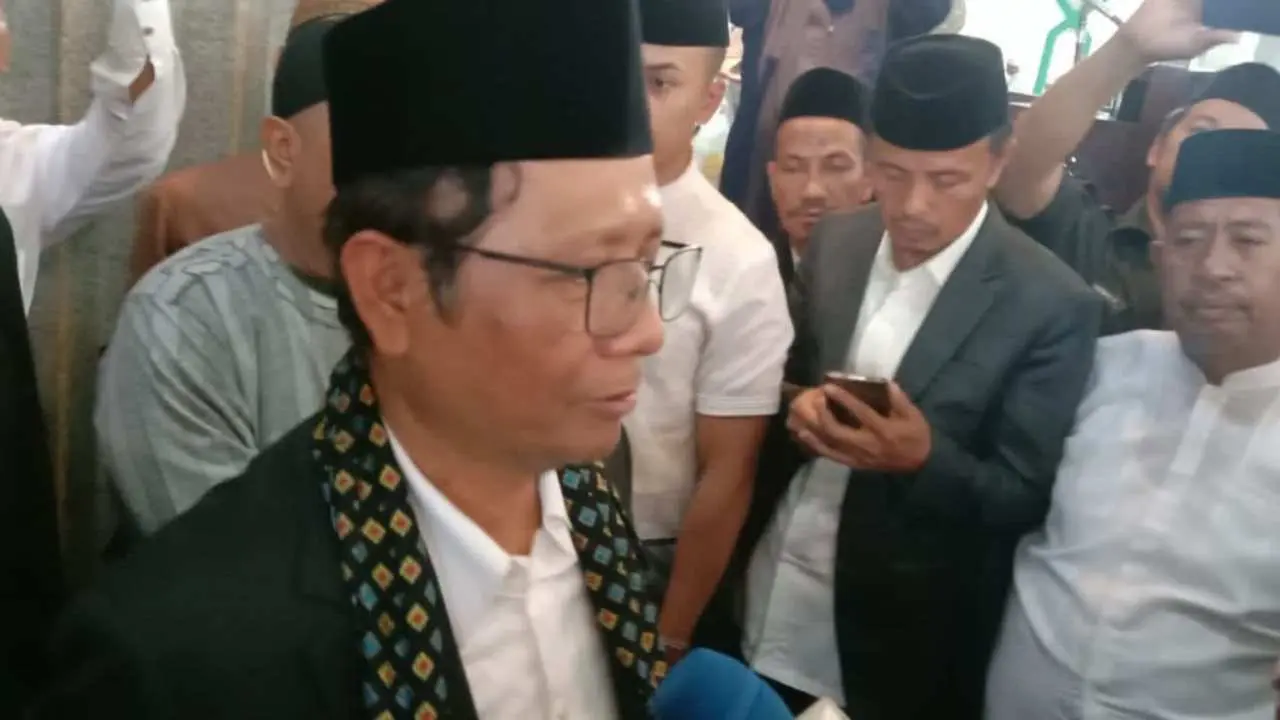 Penjabat Gubernur Sulsel Berkurban di Masjid Al-Markaz, Berat Sapi Capai 339 Kilogram