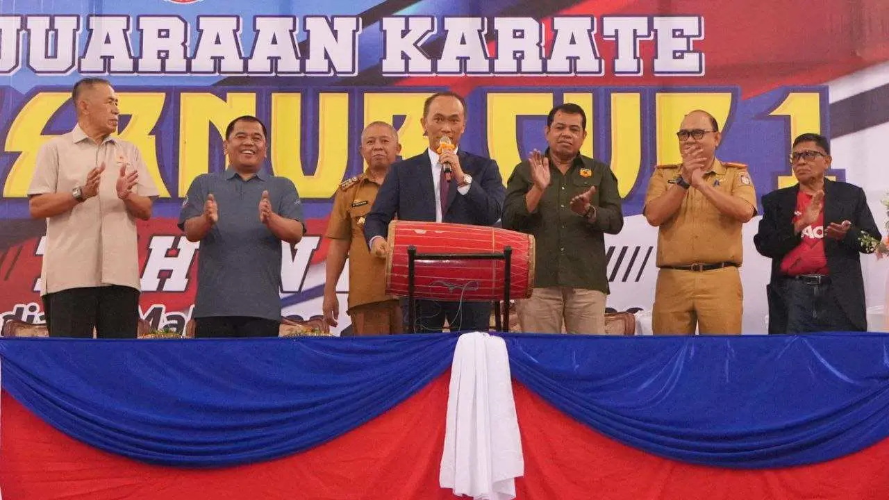 Dibuka Penjabat Gubernur Prof Zudan, Ribuan Atlet Karate Antusias Ikuti Gubernur Cup I