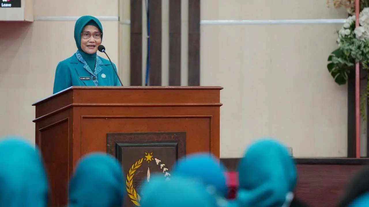 Kukuhkan Pj Ketua TP PKK Ninuk Triyanti, Pj Gub Prof Zudan Ajak Wujudkan Masyarakat yang Bahagia & Sejahtera