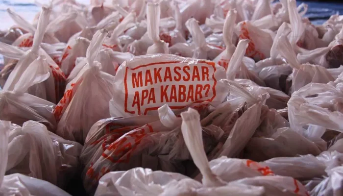 Sembelih Ratusan Ekor Sapi & Kambing, PKS Sulsel Bagikan 10.000 Paket Kurban se-Sulsel