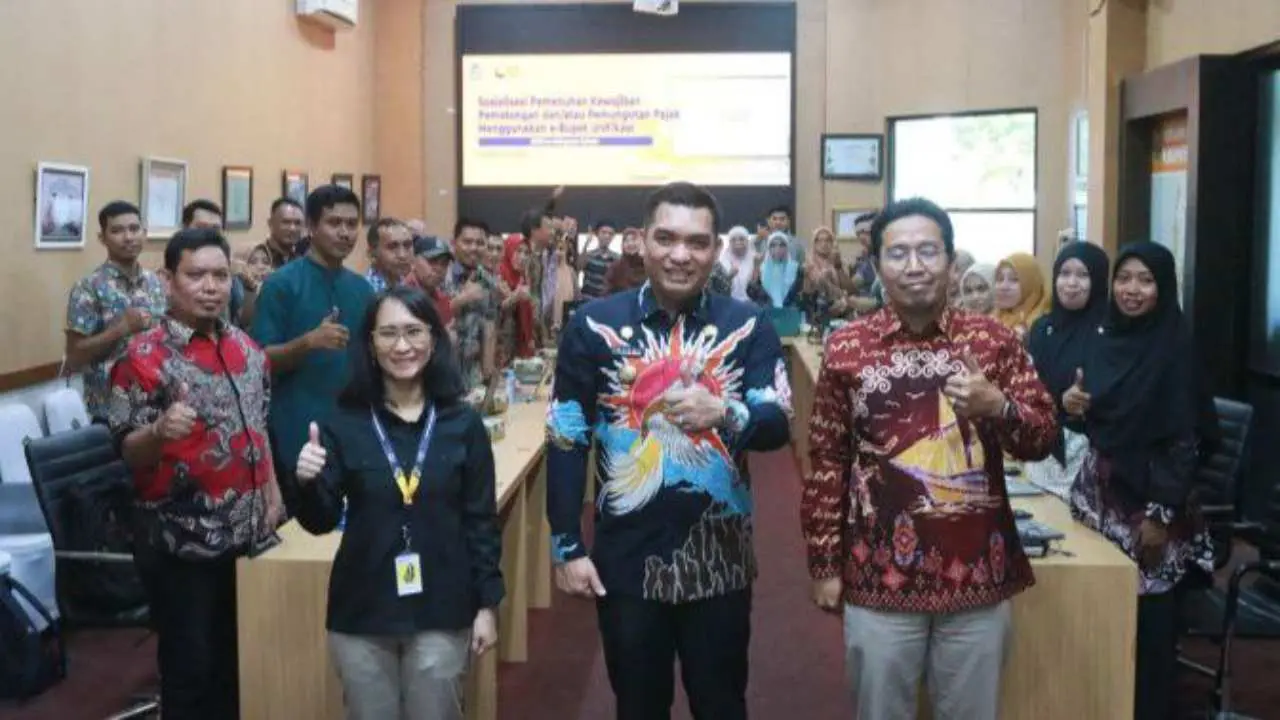 Wakili Pj Bupati, Sekda Takalar Buka Sosialisasi Pemenuhan Kewajiban Pemungutan Menggunakan E-Bupot Unifikasi 2 Wakili Pj Bupati, Sekda Takalar Buka Sosialisasi Pemenuhan Kewajiban Pemungutan Menggunakan E-Bupot Unifikasi