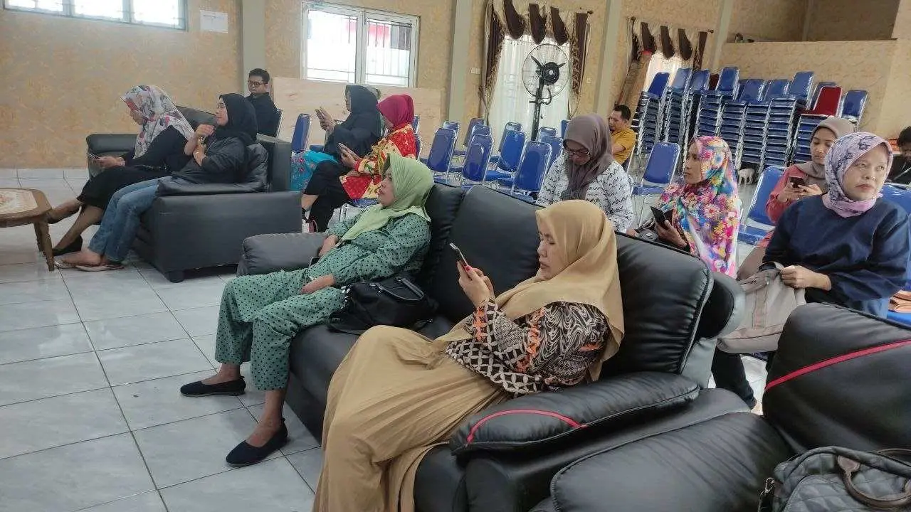 Puluhan Anggota Komunitas Informasi Masyarakat Kelurahan Manggala Belajar Jadi Konten Kreator 2 Puluhan Anggota Komunitas Informasi Masyarakat Kelurahan Manggala Belajar Jadi Konten Kreator
