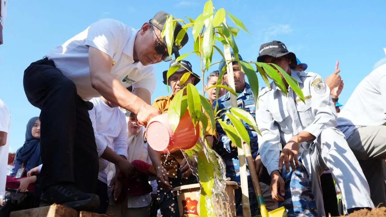 Peringatan Hari Lingkungan Hidup se-Dunia, Pj Gubernur Prof Zudan Ajak Masyarakat Pulihkan dan Lestarikan Lingkungan
