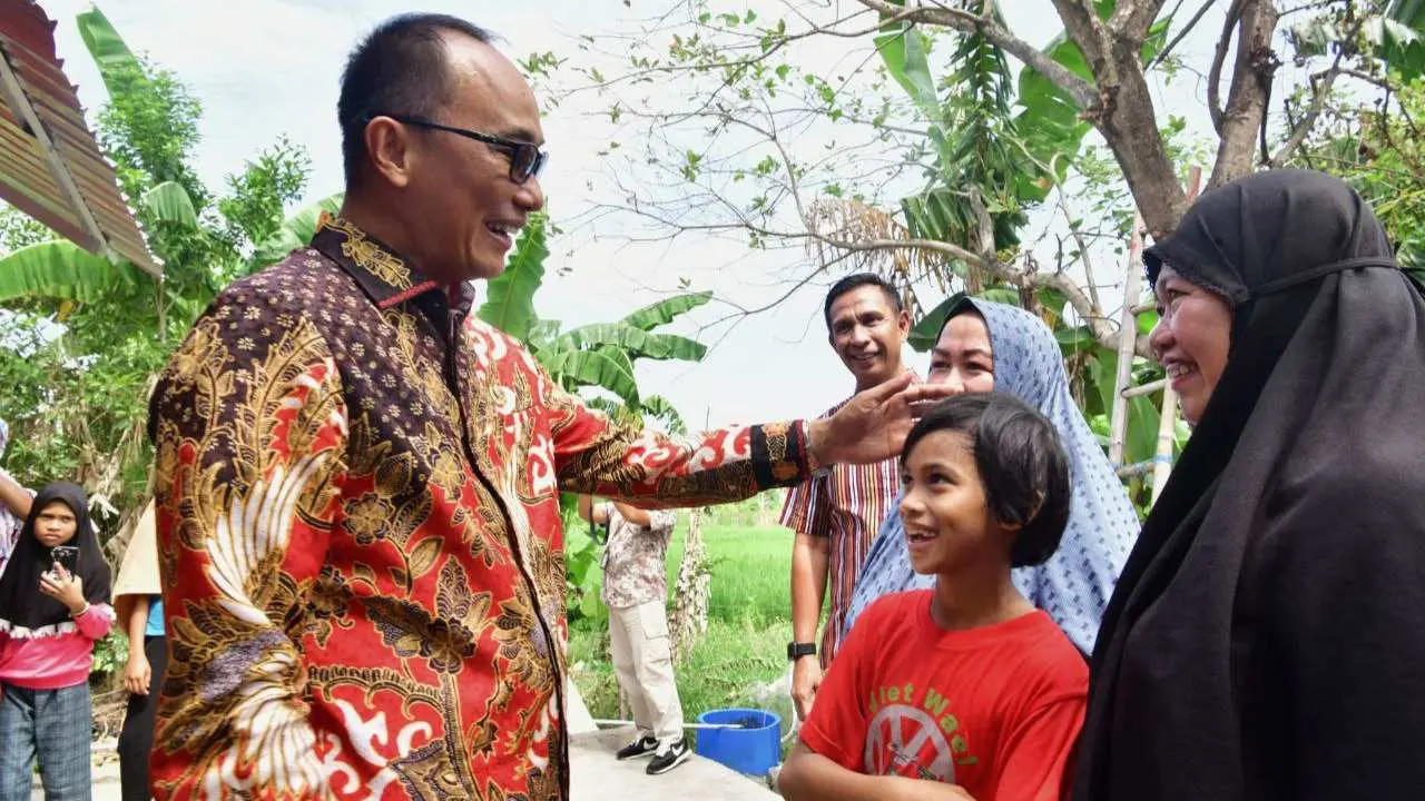Dinsos Gerak Cepat Bedah Rumah Warga Miskin di Makassar, Pj Gubernur Prof Zudan Hadir Langsung Serahkan Kunci