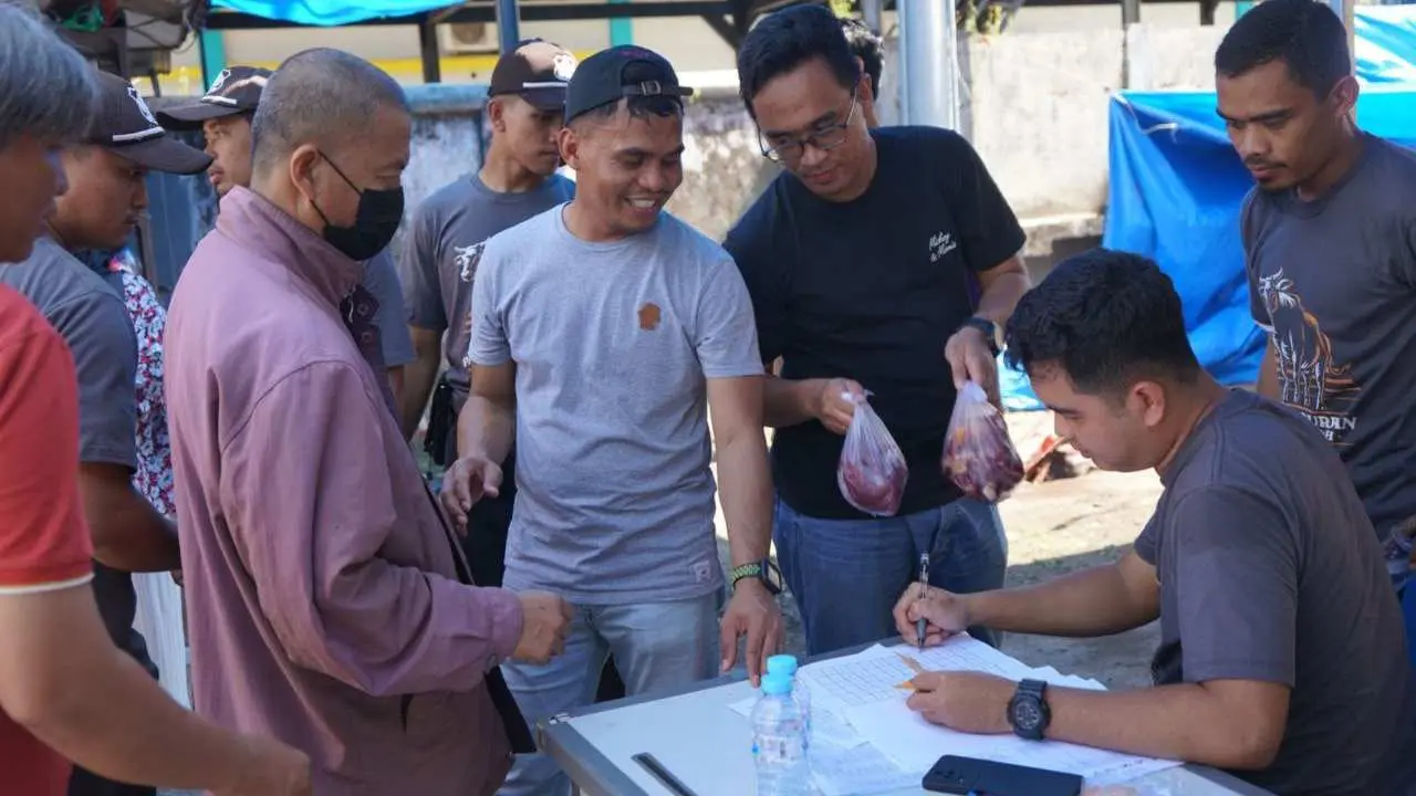 Iduladha 1445H: PLN UID Sulselrabar Bagikan 5 Ton Daging Hasil 74 Ekor Hewan Kurban 2 Iduladha 1445H: PLN UID Sulselrabar Bagikan 5 Ton Daging Hasil 74 Ekor Hewan Kurban