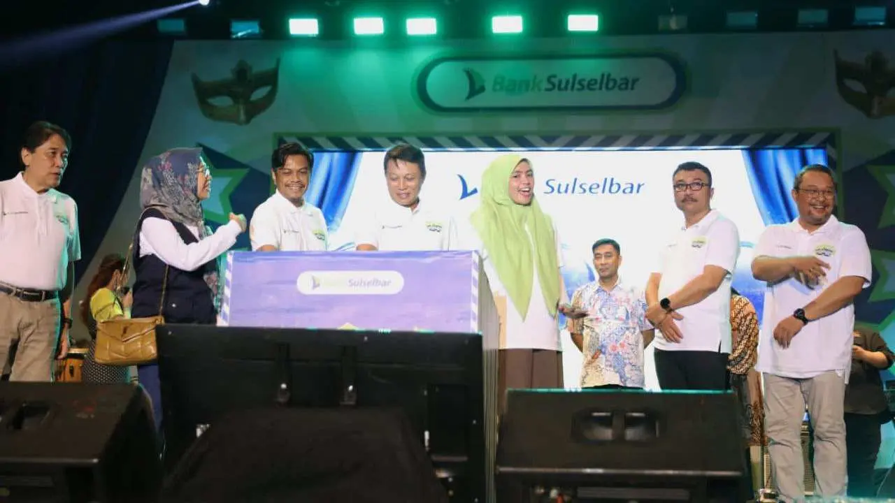 Pj Sekda Firman Pagarra Apresiasi Program Double Untung Bank Sulselbar 3 Pj Sekda Firman Pagarra Apresiasi Program Double Untung Bank Sulselbar
