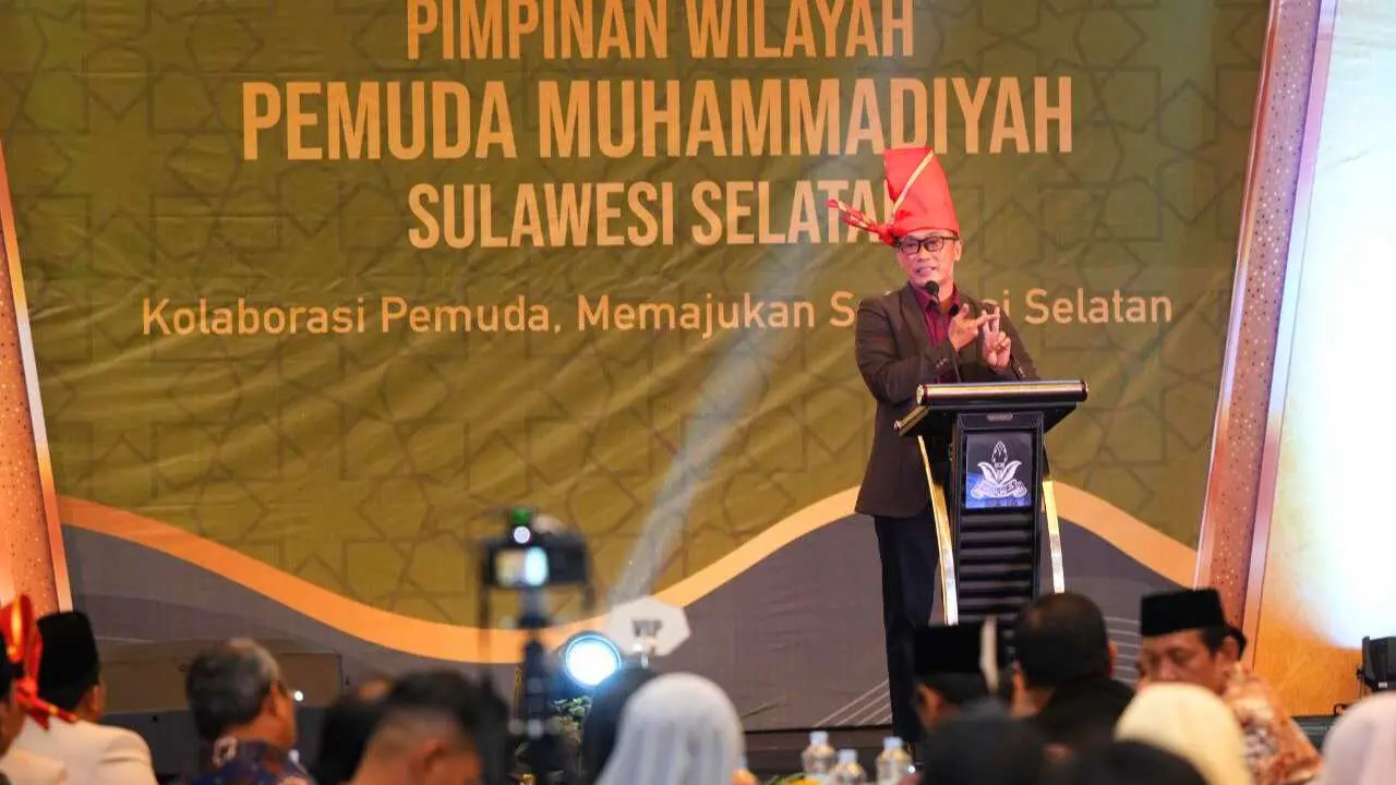 Pengukuhan PW Pemuda Muhammadiyah, Prof Zudan Titipkan Pesan Sukses Jalankan Roda Organisasi 2 Pengukuhan PW Pemuda Muhammadiyah, Prof Zudan Titipkan Pesan Sukses Jalankan Roda Organisasi