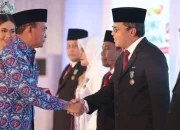 Danny Pomanto Satu-satunya Wali Kota Di Indonesia yang Dianugerahi Satyalencana Wira Karya 2024 Oleh Presiden RI