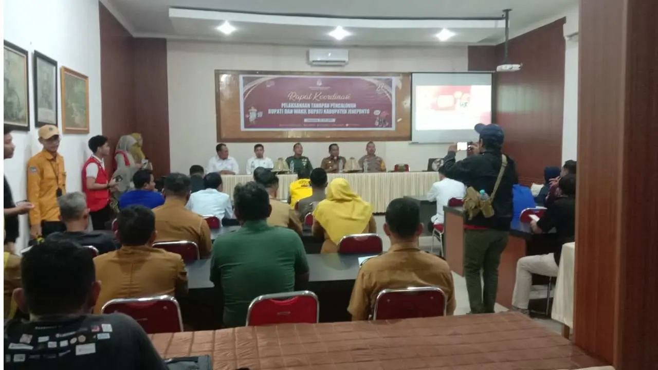 KPU Jeneponto Gelar Rakor Pelaksanaan Tahapan Pencalonan Bupati-Wabup Jeneponto 2 KPU Jeneponto Gelar Rakor Pelaksanaan Tahapan Pencalonan Bupati-Wabup Jeneponto