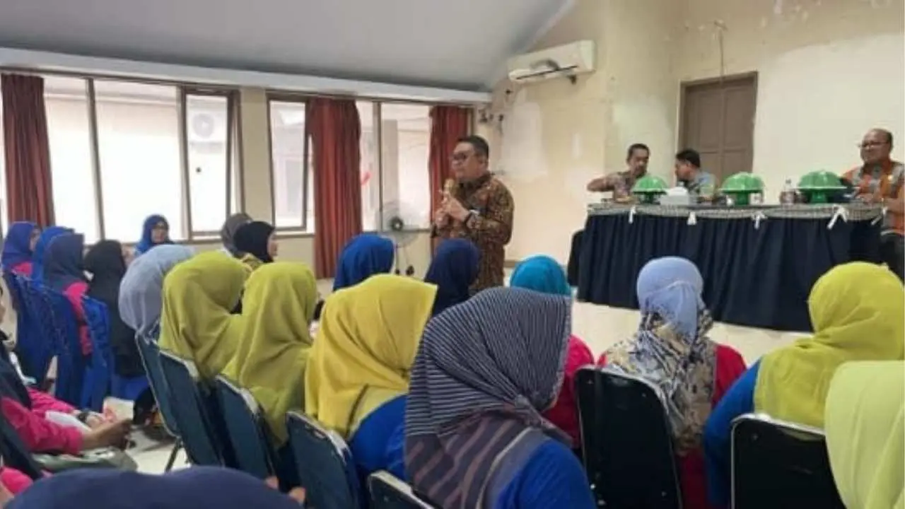 Plt Kadis DPPKB Makassar Imbau Kader Berpartisipasi Aktif dalam Pemilu Damai dan Tingkatkan Partisipasi Pemilih