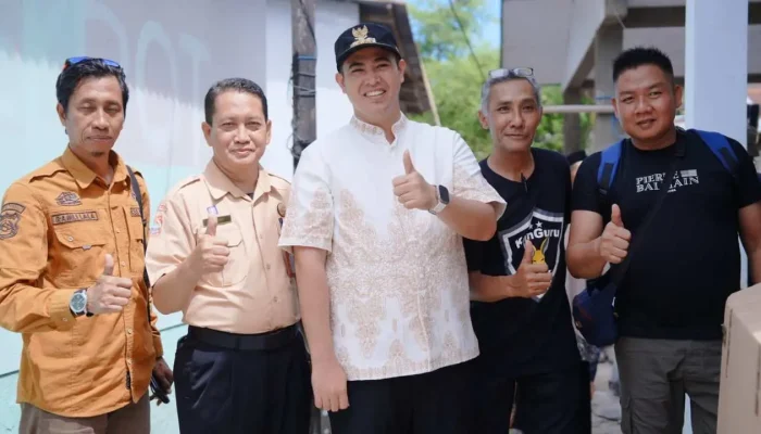 Bupati Pangkep Saksikan Langsung Pemasangan Perdana Super Sun PLN di Pulau Polewali