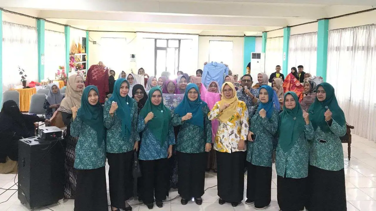 Disparpora Kerjasama TP-PKK Takalar Gelar Sosialisasi Daur Ulang Sandang