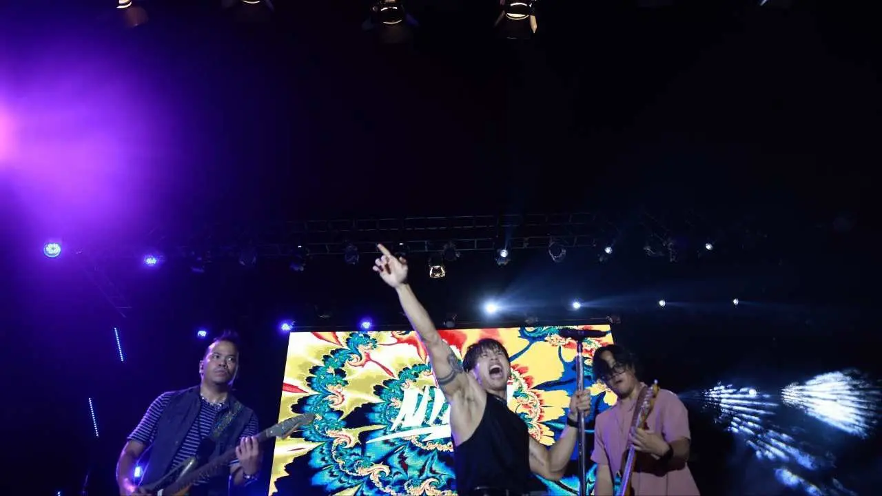 Makassar F8 Berakhir Spektakuler dengan Konser Enerjik Nidji 2 Makassar F8 Berakhir Spektakuler dengan Konser Enerjik Nidji