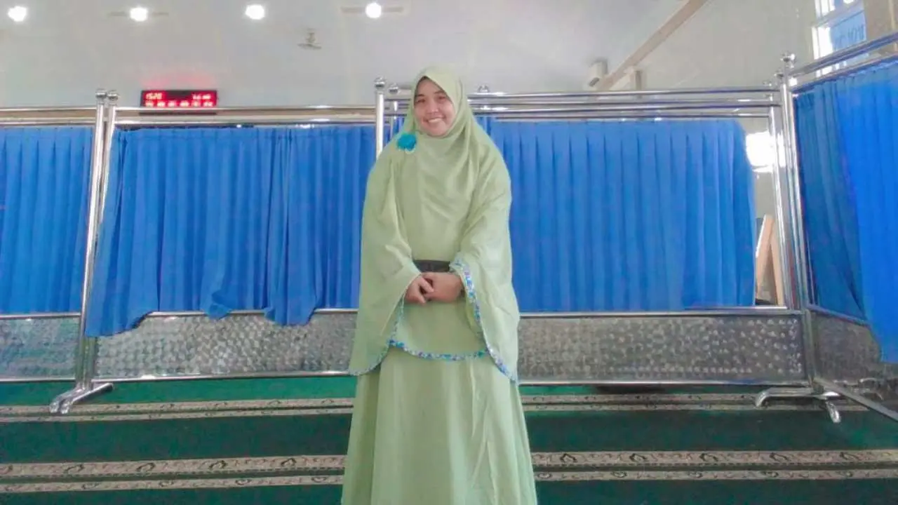Mansyuriah, S. S (Aktivis Muslimah dan Pemerhati Sosial)