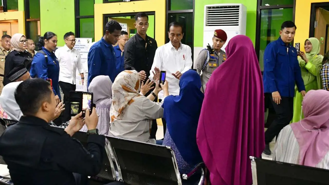 Pj Gubernur Prof Zudan Kunjungi RSUD Sinjai, Presiden Jokowi: Bersih, Penataan Baik, Dokter Cukup 2 Pj Gubernur Prof Zudan Kunjungi RSUD Sinjai, Presiden Jokowi: Bersih, Penataan Baik, Dokter Cukup