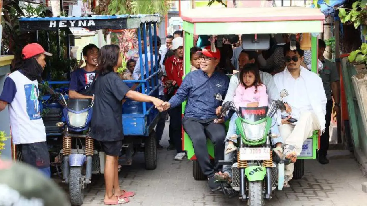 Wujud Perhatian Danny Pomanto ke Warga Pulau Barrang Lompo, Segera Benahi Dermaga Hingga Pasang Starlink