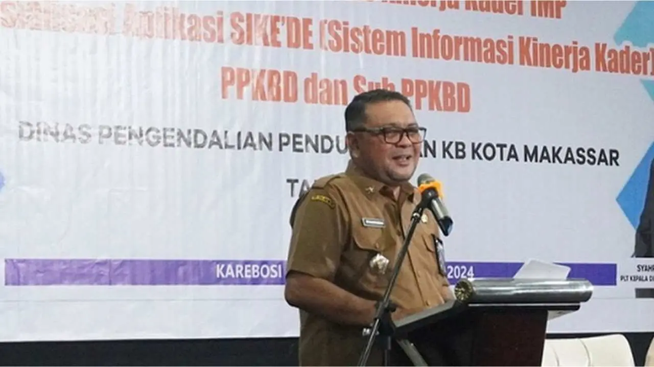 Plt Kadis PPKB Kota Makassar Buka Pelatihan Aplikasi Sikede