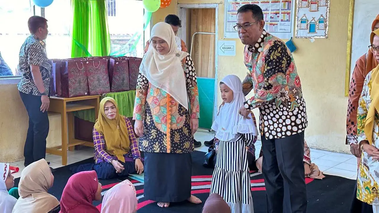 Bupati Takalar Bersama Bunda PAUD Monev Pelaksanaan MPLS di SD Lakatong Pulau