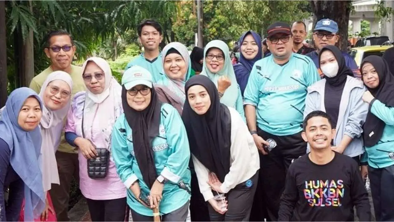 Jajaran Dinas PPKB Kota Makassar Lakukan Kerja Bakti Bersama