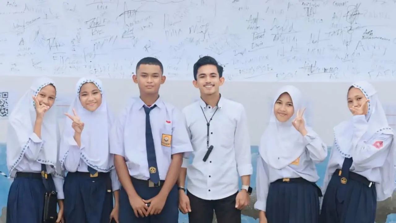 Tim Media Creator SMPN 1 Kajuara Raih Peringkat 3 Video Potret Cerita Festival Kurikulum Merdeka Sulsel