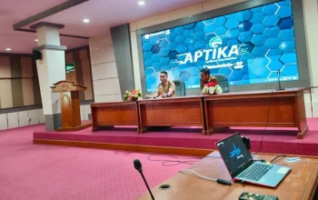 Pimpin Rapat Evaluasi Mingguan Diskominfo SP Sulsel, Andi Winarno Tekankan Pelaksanaan Program Sesuai Perencanaan 8 Pimpin Rapat Evaluasi Mingguan Diskominfo SP Sulsel, Andi Winarno Tekankan Pelaksanaan Program Sesuai Perencanaan