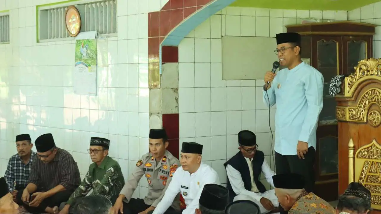 Pj Bupati Safari Jum'at di Masjid Nurul Jihad 45 Lingkungan Bone-Bone II Takalar