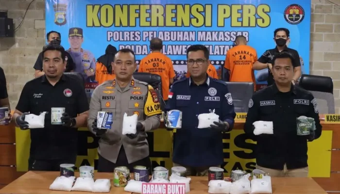 Polresta Pelabuhan Makassar Amankan 4 Terduga Pengedar Shabu