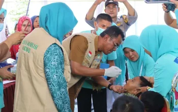 Pekan Imunisasi Nasional dan Kampanye Merdeka Tuberkulosis Diluncurkan di Takalar 9 Pekan Imunisasi Nasional dan Kampanye Merdeka Tuberkulosis Diluncurkan di Takalar