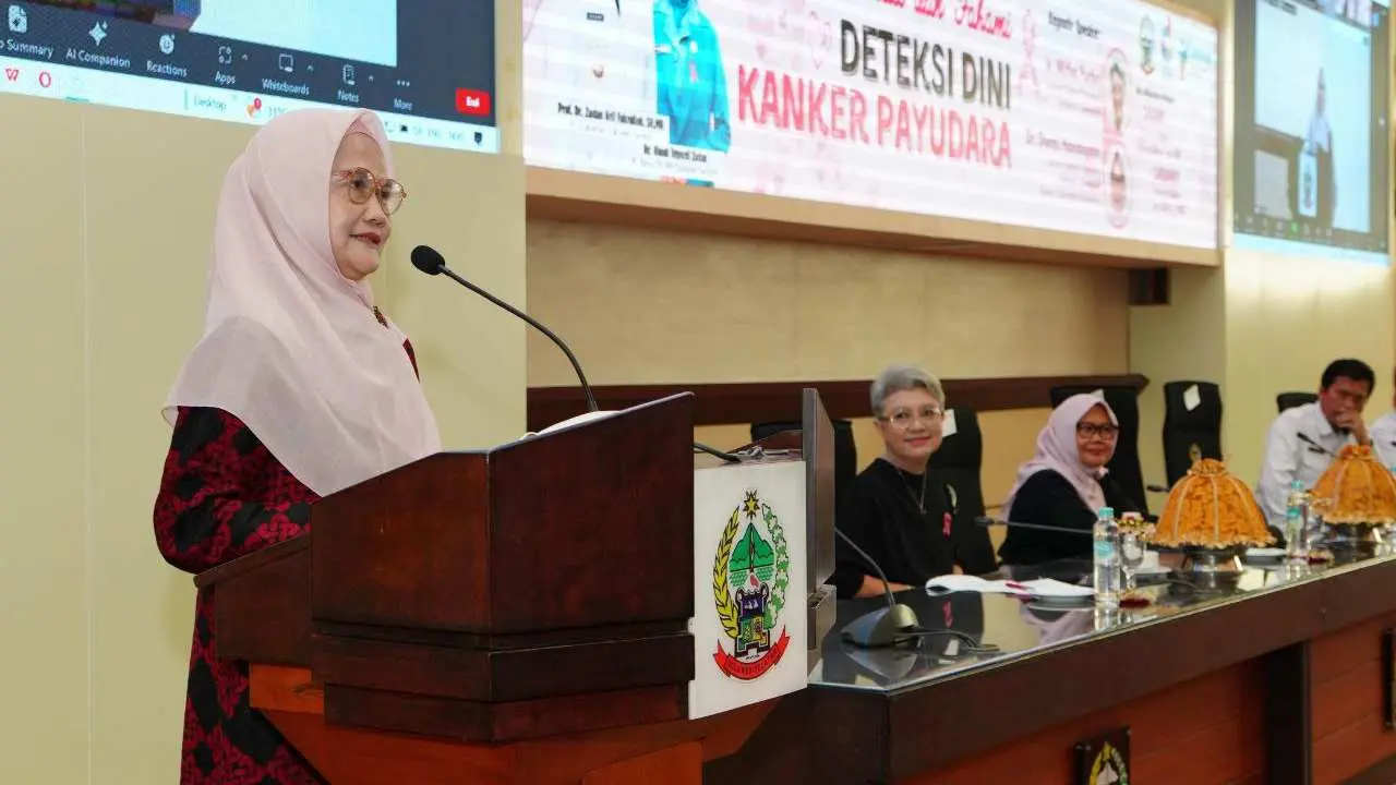 Ninuk Zudan Buka Pink Talk Bahas Kenali dan Pahami Deteksi Dini Kanker Payudara