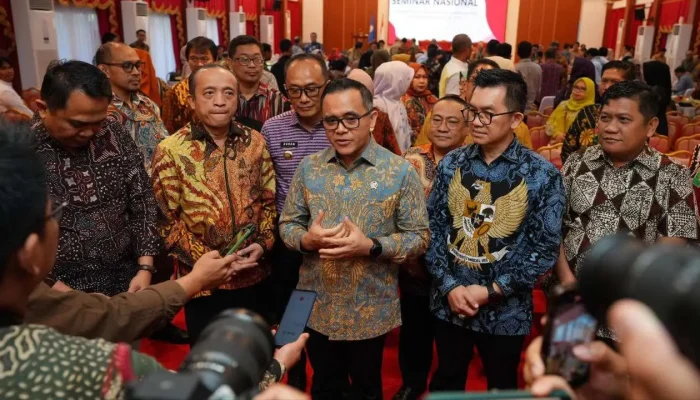 Seminar Nasional IKA PIMNAS di Makassar, Menpan RB Tegaskan Digitalisasi Reformasi Birokrasi Tidak Boleh Mundur