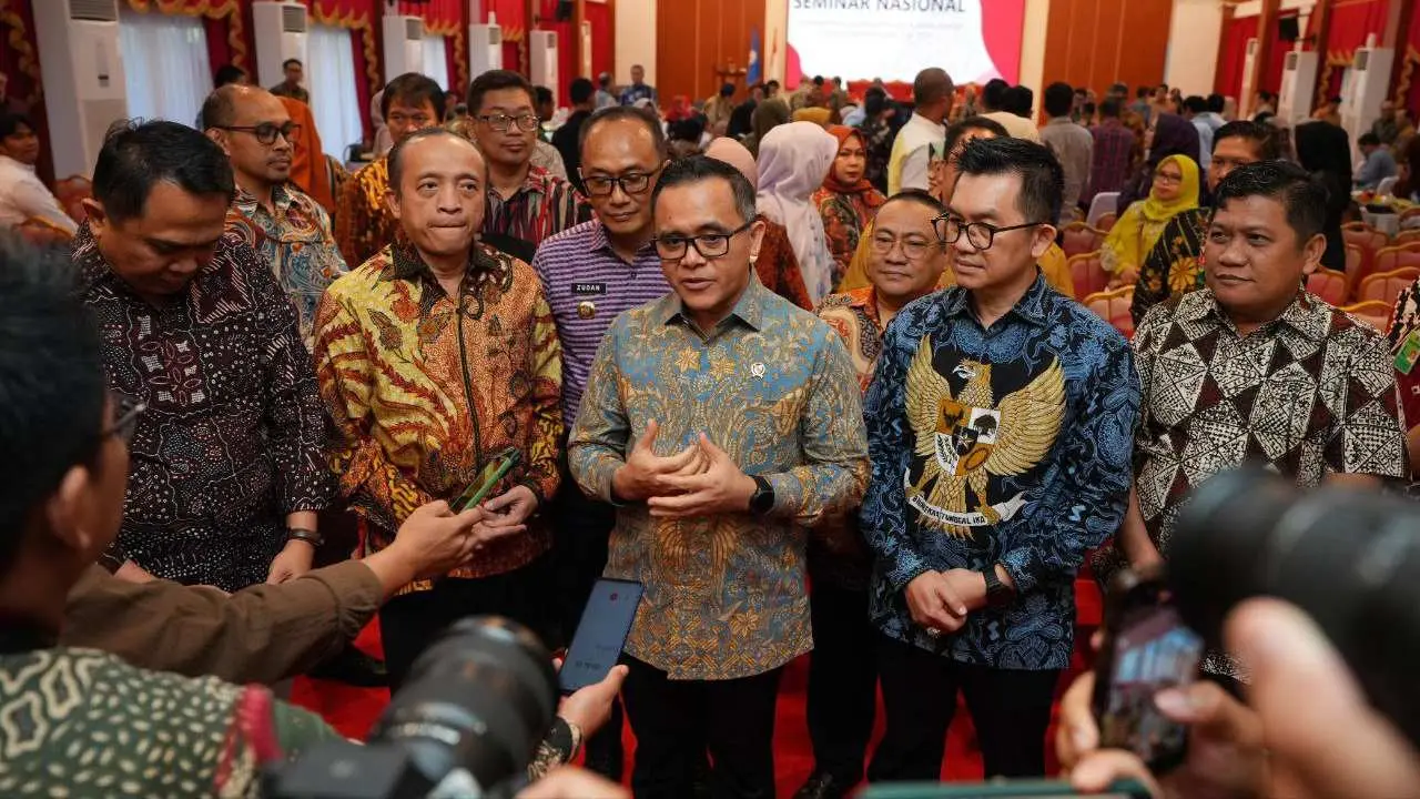 Seminar Nasional IKA PIMNAS di Makassar, Menpan RB Tegaskan Digitalisasi Reformasi Birokrasi Tidak Boleh Mundur