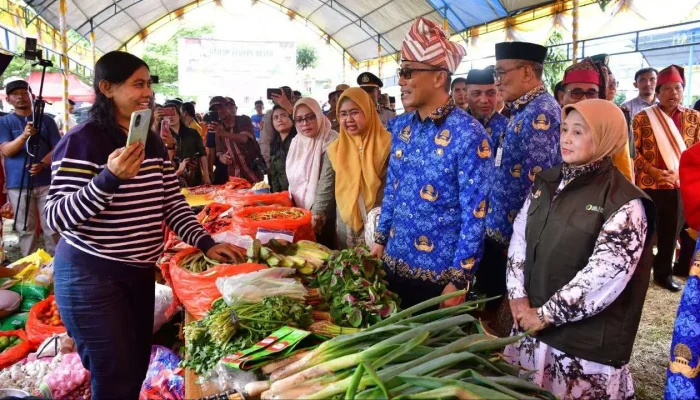 HUT Ke-16 Toraja Utara: Hadirkan Gerakan Pangan Murah, Pemkab Apresiasi Dukungan Pemprov Sulsel