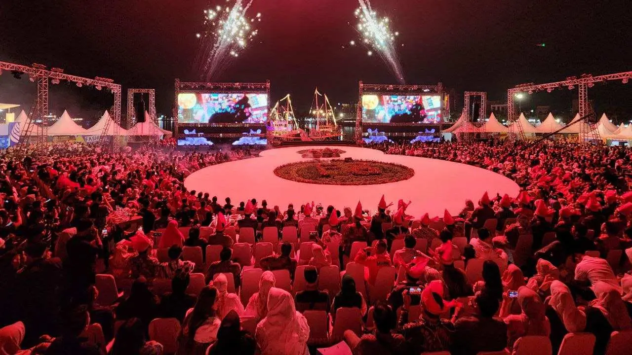 PLN Sukses Hadirkan Energi Hijau tanpa Kedip di F8 Makassar 2024