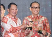 Prof Zudan Arif Sabet Penghargaan Pj Gubernur Terbaik dari Mendagri