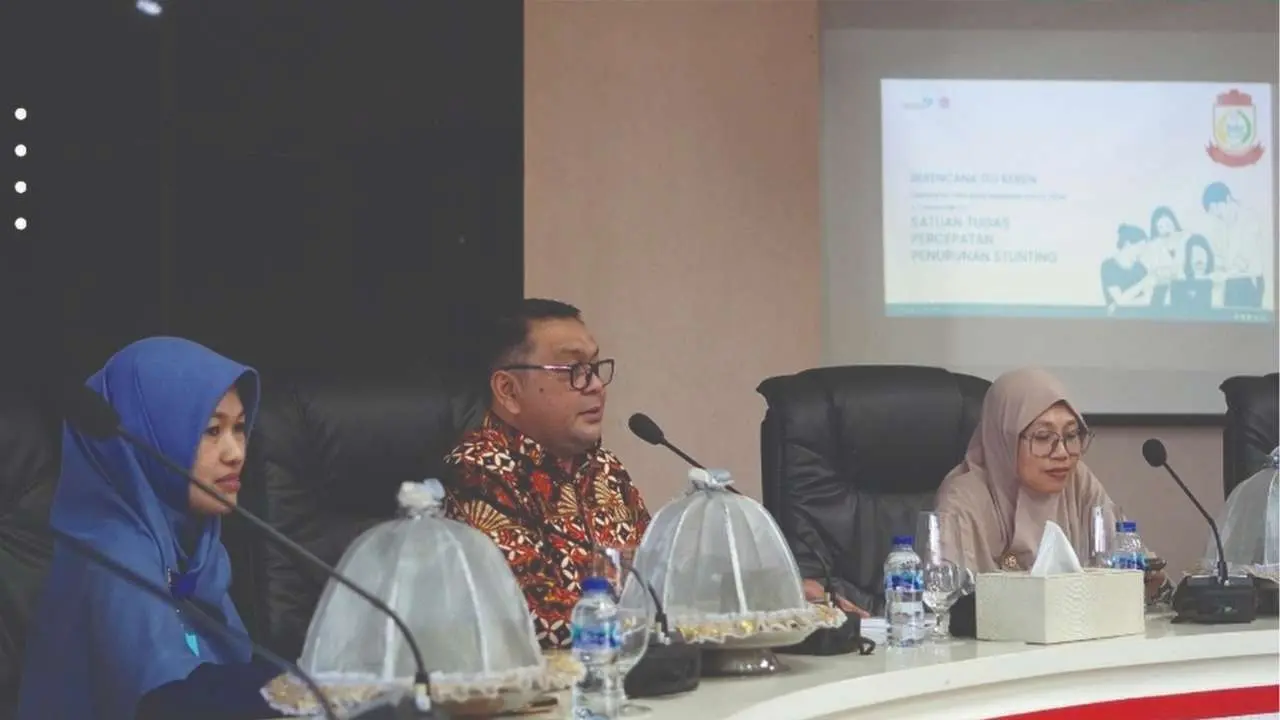 Plt Kadis DPPKB Buka Rapat Aksi Konvergensi Percepatan Penurunan Stunting dan Evaluasi Laporan TPPS