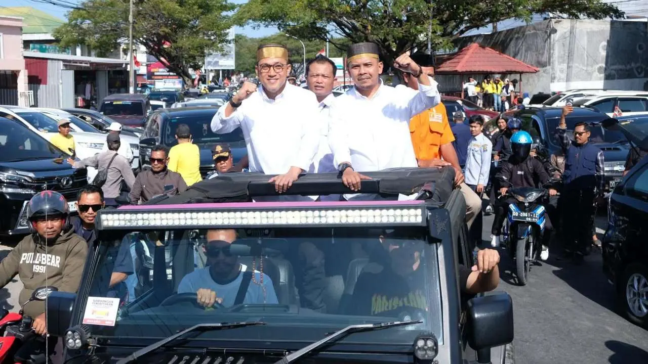 Ribuan Massa Membludak Antar Pasangan Paris-Islam "PASMI" Daftar di KPU Jeneponto