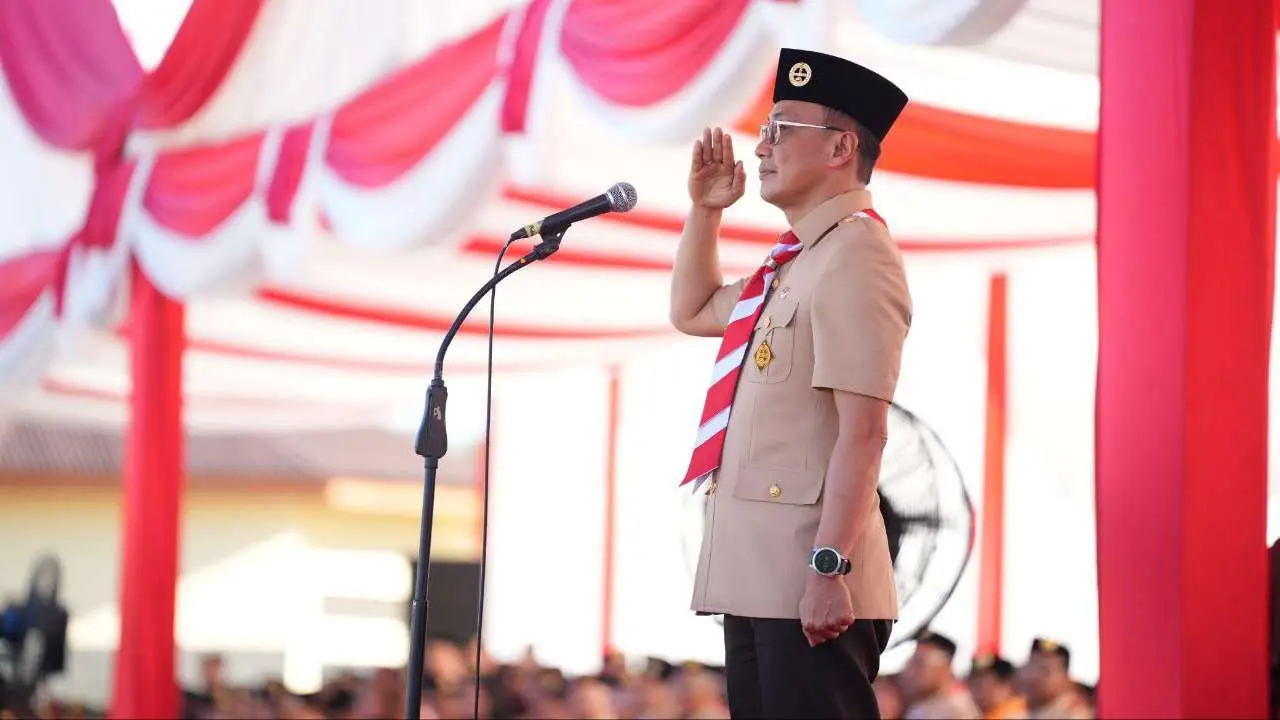 Pimpin Upacara Hari Besar Pramuka, Pj Gubernur Sulsel Prof Zudan Serahkan