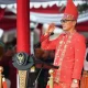 Pimpin Upacara Penurunan Bendera HUT Kemerdekaan, Pj Gubernur Sulsel: Mari Kita Teladani Nilai Perjuangan Pahlawan
