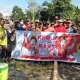 Sambut HUT RI ke-79, Warga LDII Sukamaju Luwu Utara Inisiasi Pembersihan Lapangan Desa TolangiMomen menjelang peringatan Hari Ulang Tahun (HUT) kemerdekaan Republik Indonesia (RI) ke-79 dimanfaatkan oleh warga Lembaga Dakwah Islam Indonesia (LDII) Kabupaten Luwu Utara bersama komponen masyarakat lainnnya untuk bekerja bakti di Desa Tolangi, Kecamatan Sukamaju, Kabupaten Luwu Utara, Sulawesi Selatan, Jumat (9/8/2024).
