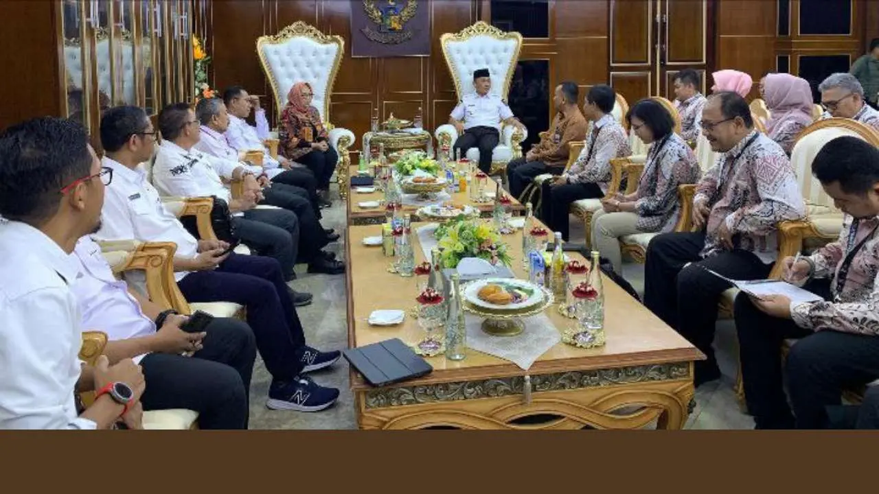 Pj Gubernur Sulsel Sampaikan Kemajuan Sulsel saat menerima Peserta PKN