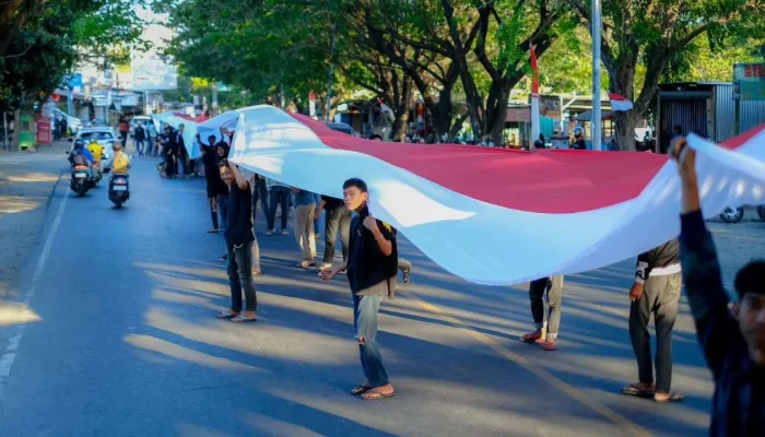 PB HPMT Ukir Sejarah Baru, Kibarkan Bendera Sepanjang 79 Meter di Jeneponto