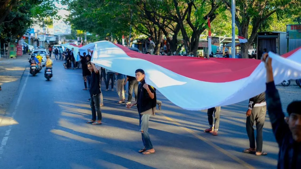PB HPMT Ukir Sejarah Baru, Kibarkan Bendera Sepanjang 79 Meter di Jeneponto