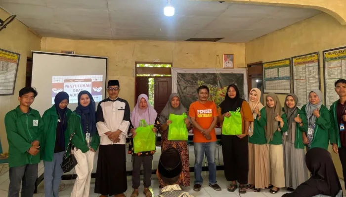 Mahasiswa KKN UINAM Ajari Warga Desa Bontoharu Pemanfaatan Daun Binahong