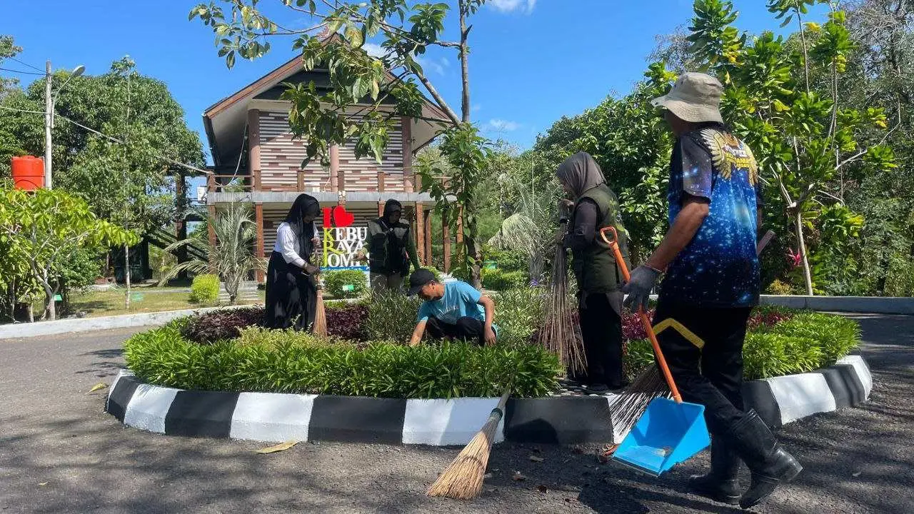 Peringati Hari Konservasi Alam Nasional, Pertamina Gelar Aksi Bersih-Bersih di Kebun Raya Jompie Parepare 3 Peringati Hari Konservasi Alam Nasional, Pertamina Gelar Aksi Bersih-Bersih di Kebun Raya Jompie Parepare